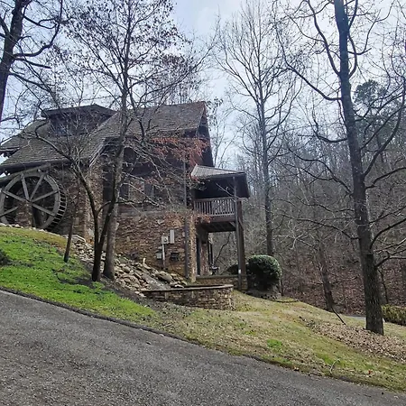 Cliffords Mill Vila